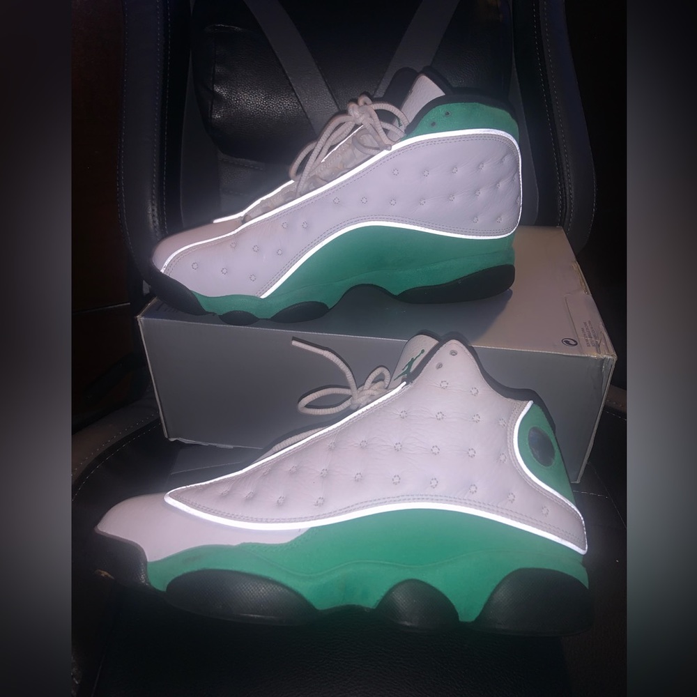 Jordan 13 "Lucky Green" (Sz 8.5) with box
